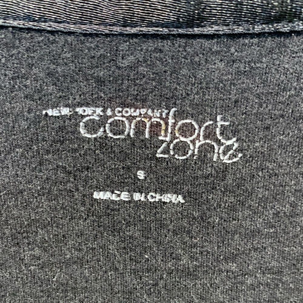 NY&CO hoodie White/purple animal print hood - Picture 11 of 11